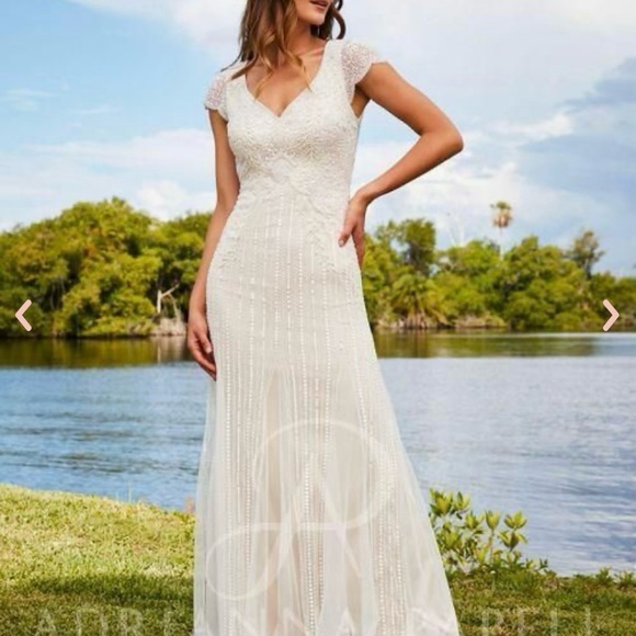 Adrianna Papell wedding dress size 16 - Picture 3 of 5